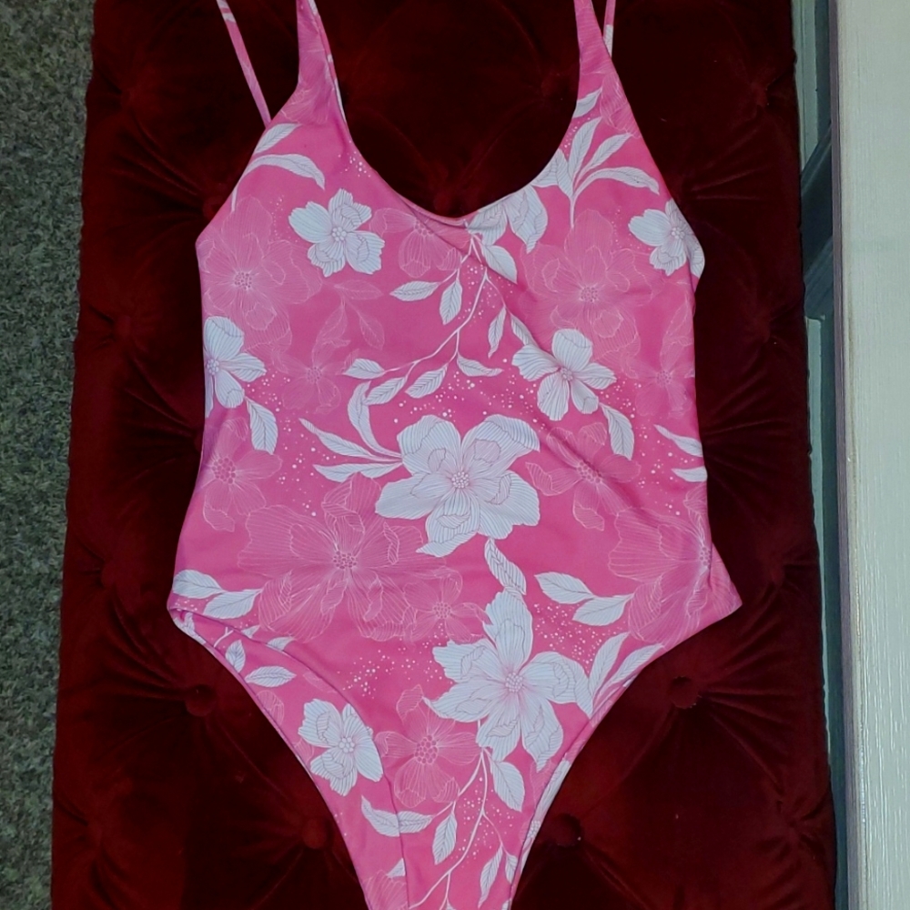 SWIMSUIT